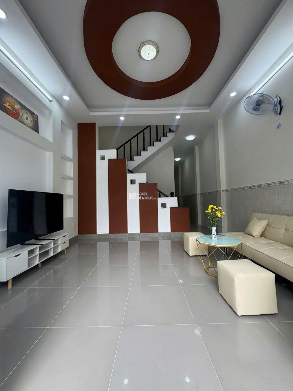 Nhà mặt tiền đường 7 long trường DT 94m, 4 tầng 