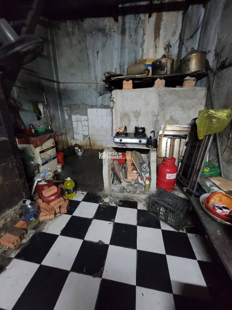 MTKD NGAY CHỢ PHẠM VĂN HAI, TÂN BÌNH, 56M2 CÓ KC TIỆN CẢI TẠO MỚI. GIẢM 750TR CHỈ CÒN 15.5T TL