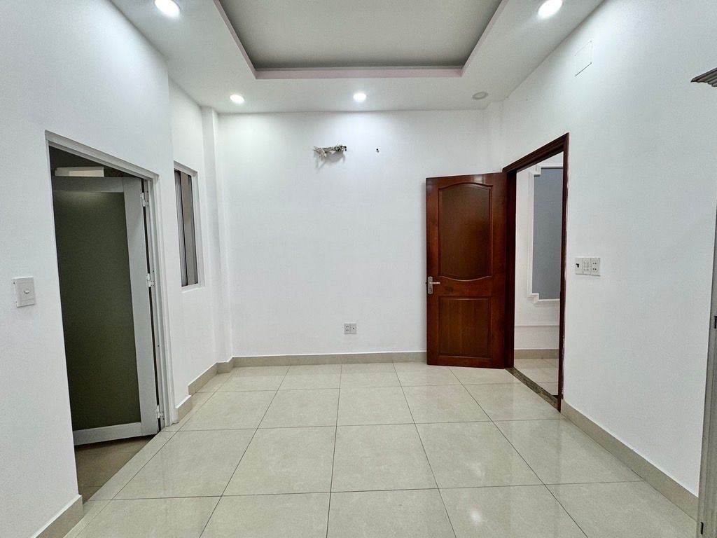 HIẾM 4TẦNG BTCT - KHU PHÂN LÔ ĐỒNG BỘ - 4PN - HẺM NHỰA 6M Ô TÔ THÔNG - 4X14 