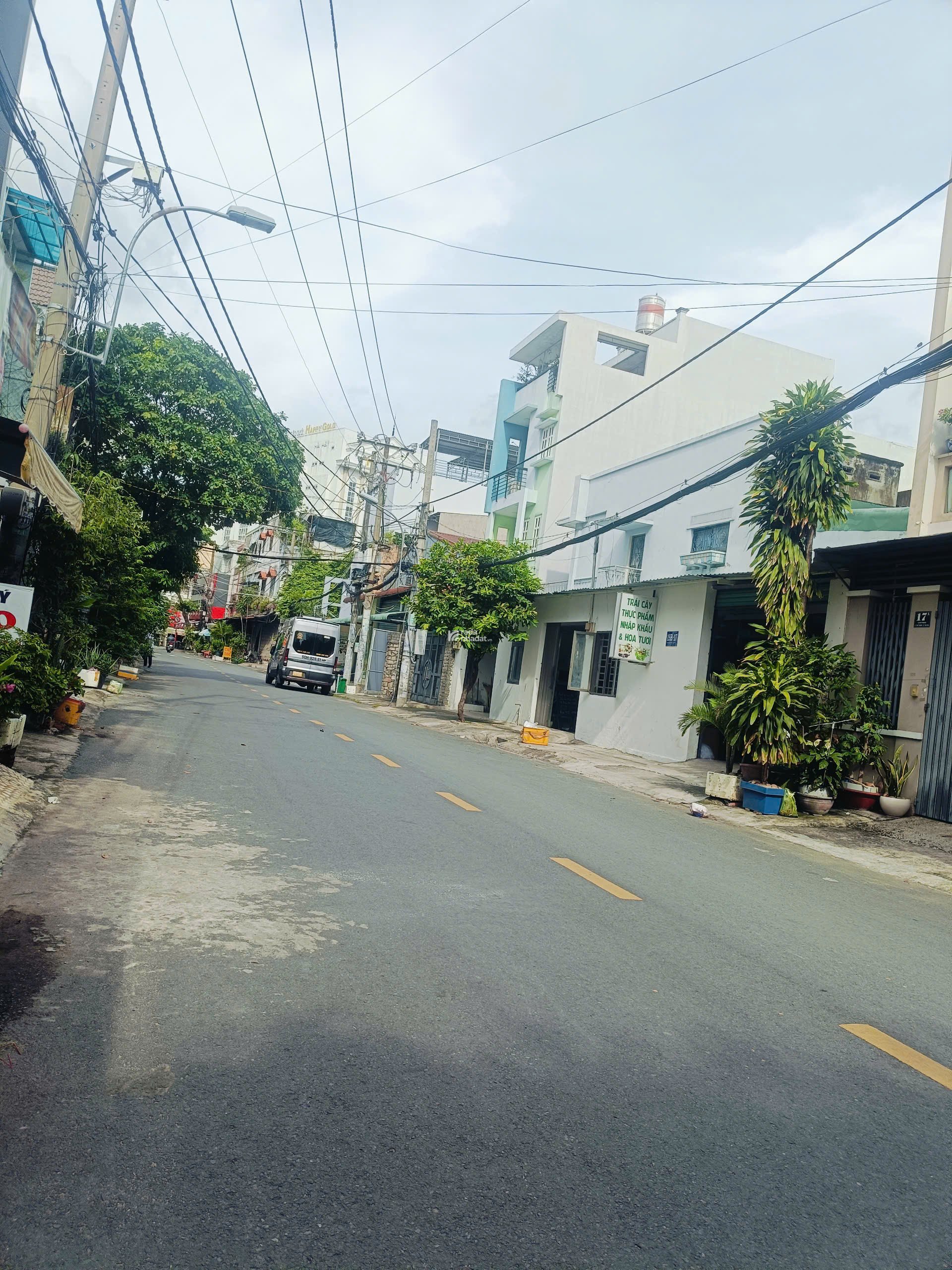 Nhà 6 tầng Thang máy. Mặt tiền Lê Lư .Q Tân Phú. Dt: 4x20m. Giá : 15 Tỷ TL