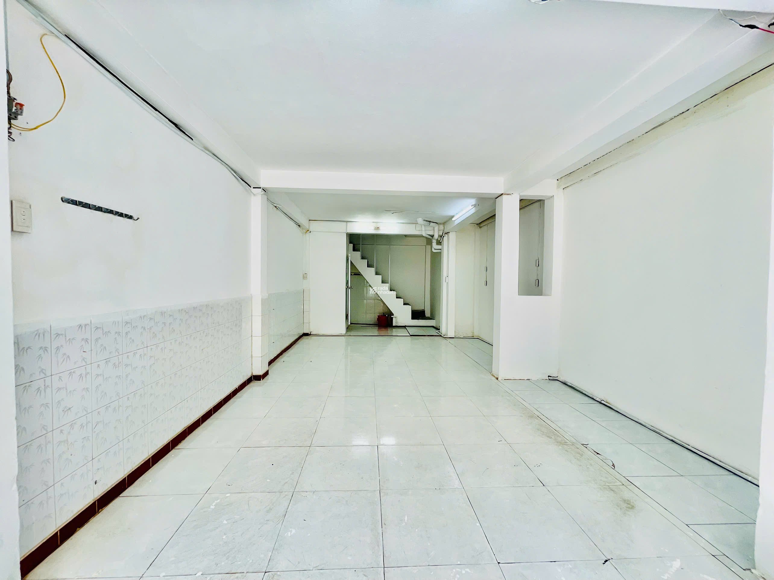 BÁN NHÀ HẺM XE TẢI HOÀ HẢO P5 QUẬN 10 - 5 Tầng- GIÁ TỐT 9.9 TỶ