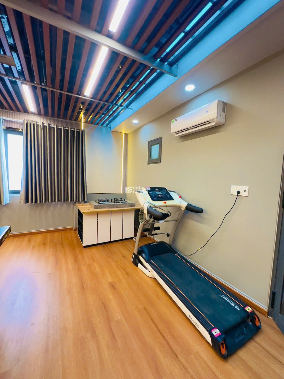 Bán nhà hẻm 436B Đường 3 Tháng 2 P12 Q10 - DT 3.6x18m - 1 trệt 4 lầu - giá 18.5 tỷ