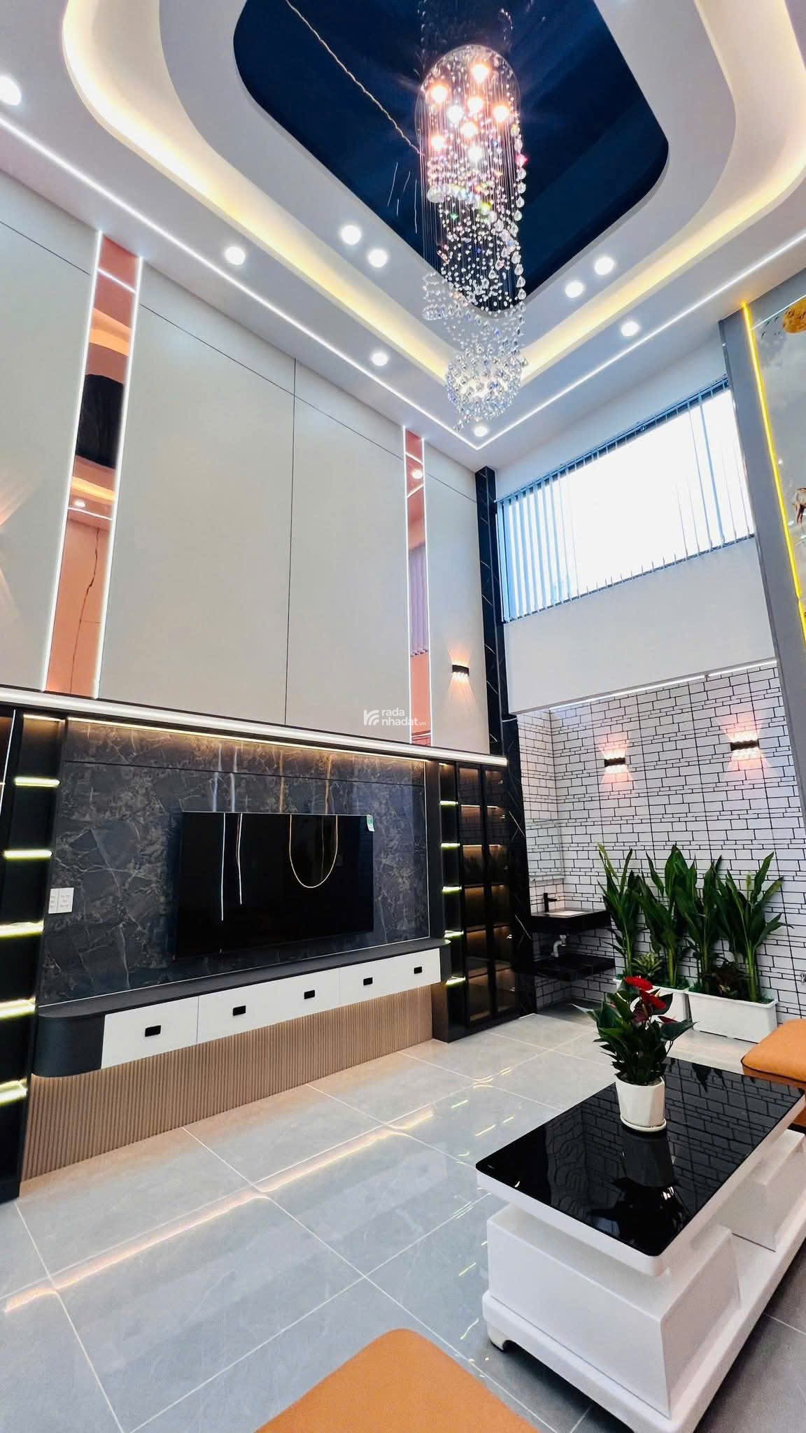 NHÀ FULL NỘI THẤT, ĐƯỜNG TRƯỜNG CHINH, HẺM THÔNG XE HƠI