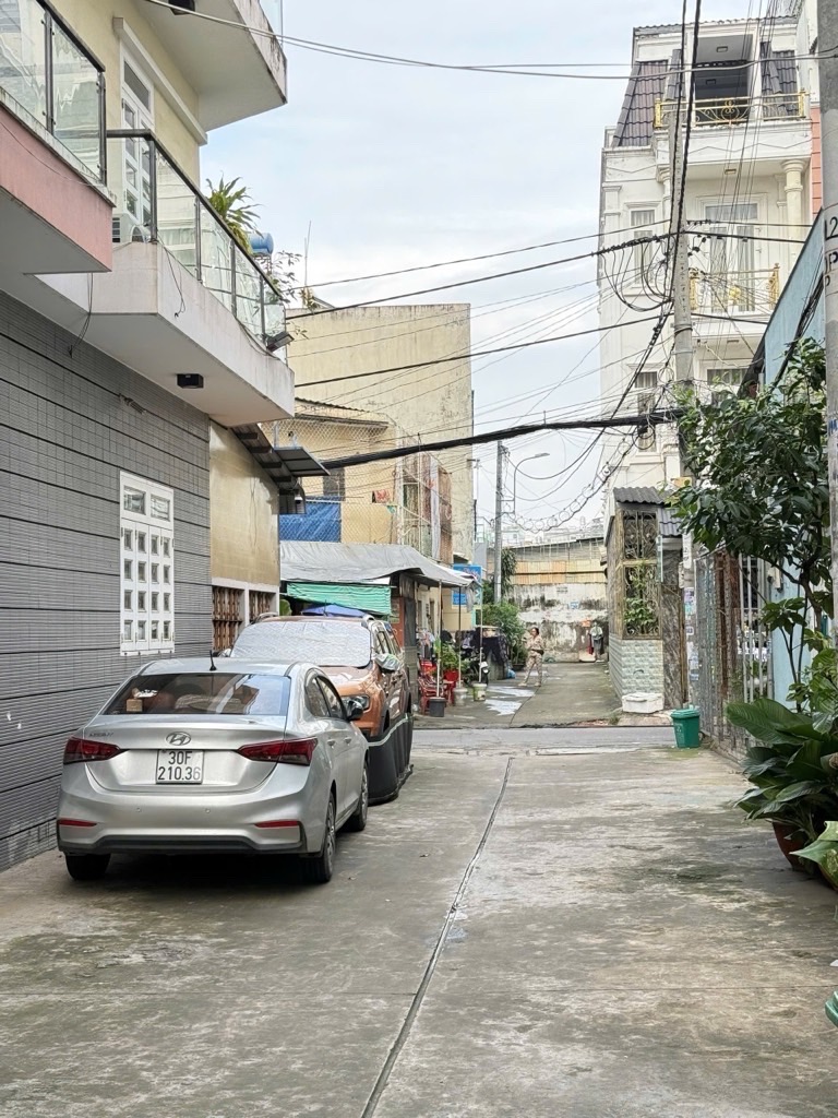 VỊ TRÍ CỰC ĐẸP - SIU PHẨM CHÂN DÀI - HẺM NHỰA 7M XE TẢI VI VU - NGAY HƯƠNG LỘ 2 - GIÁP TÂN PHÚ - 4