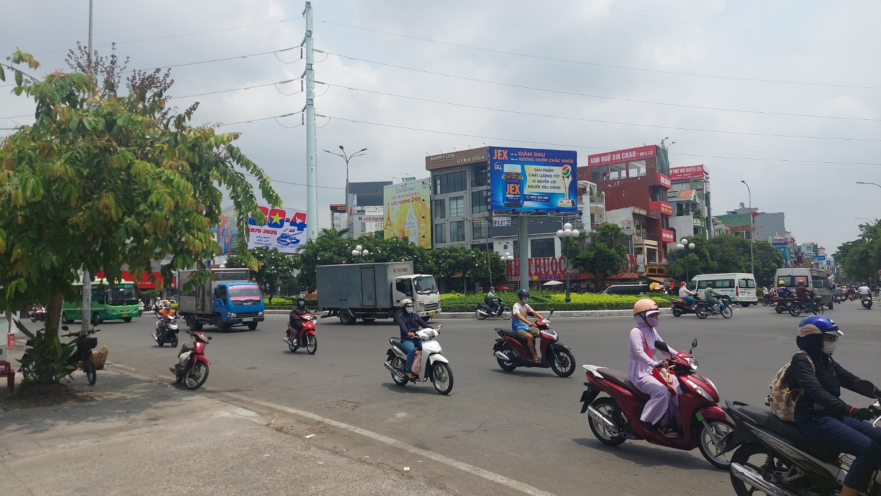 NHÀ MẶT TIỀN LÊ ĐẠI HÀNH - 1 TRỆT 5 LẦU - DÒNG TIỀN GẦN 100 TRIỆU/THÁNG - VIP QUẬN 11