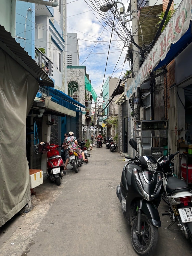 BÁN NHÀ TÂN HOÁ PHƯỜNG 14 QUẬN 6 50M2 NGANG KHỦNG 6.7M 3 TẦNG CHỈ 5.8 TỶ HẺM THÔNG CHỢ TRƯỜNG HỌC