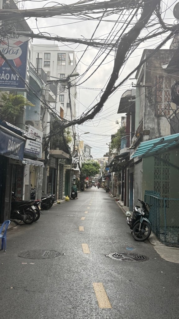 HẺM XE HƠI SÁT NHÀ, CHIẾN THẮNG, PHÚ NHUẬN, 46M2 CÓ KC Ở NGAY. GIẢM 350TR CHỈ CÒN 6.35 TL 