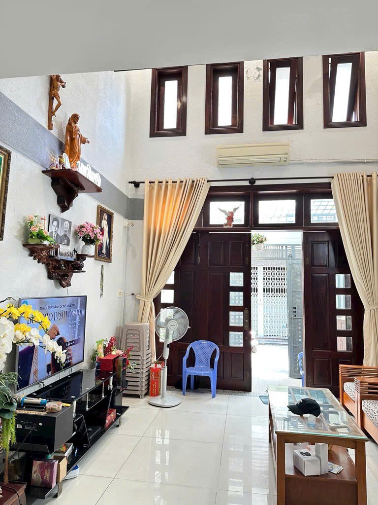 CHỦ BÁN GẤP NHÀ SƯ VẠN HẠNH Q10, giá 3,5 tỷ TL, HẺM OTO, SỔ HỒNG RIÊNG
