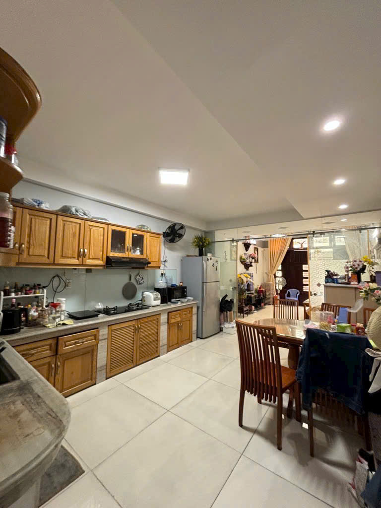 CHỦ BÁN GẤP NHÀ SƯ VẠN HẠNH Q10, giá 3,5 tỷ TL, HẺM OTO, SỔ HỒNG RIÊNG
