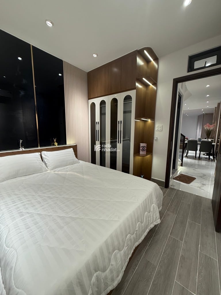 Nguyễn Sỹ Sách phường Tân Sơn (F15, Tân Bình), Tphcm.- Diện tích khủng 3m218m, Cn 55m2.