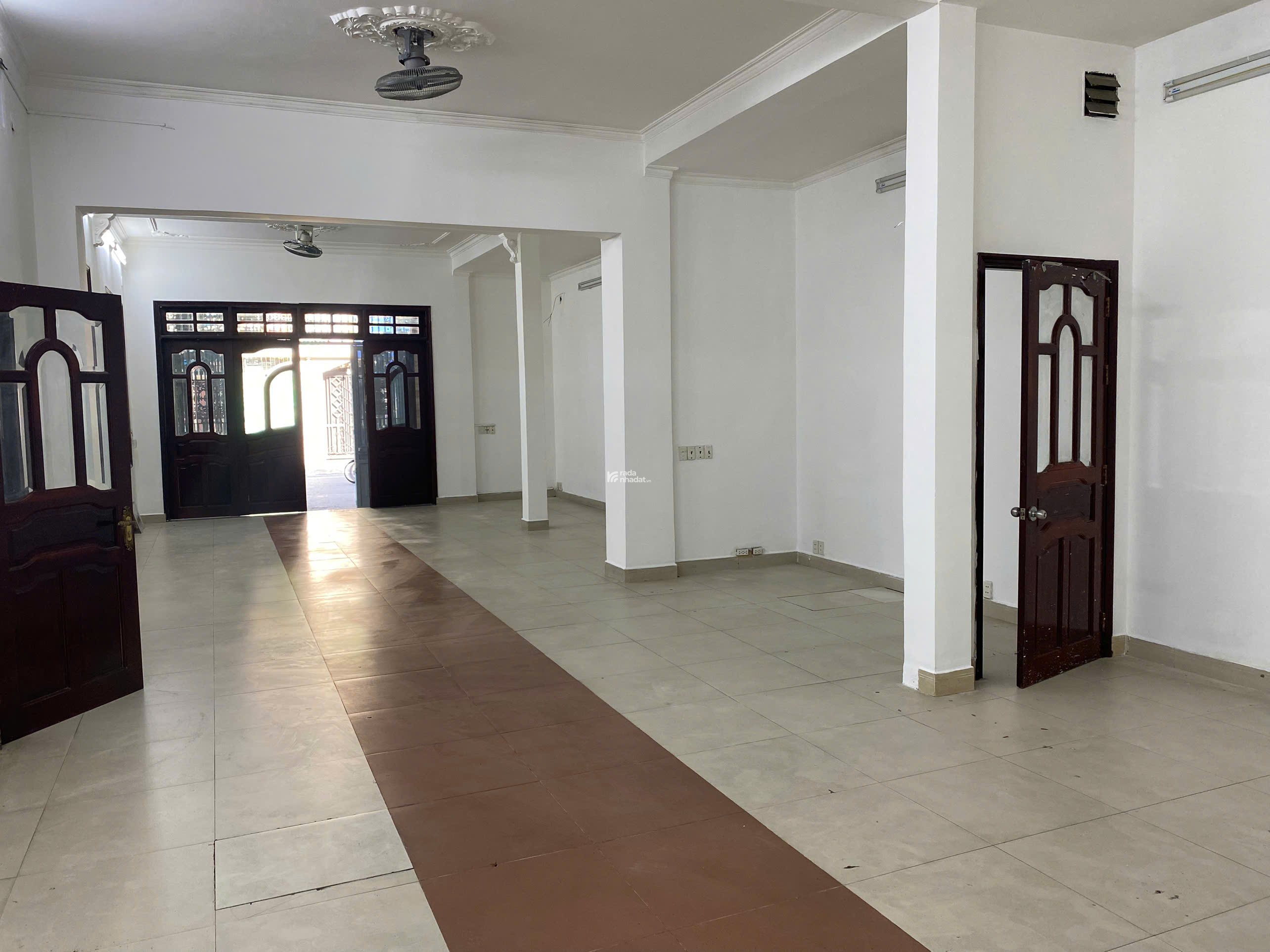 Bán gấp nhà phố 3 tầng ngay khu K300 Cộng Hòa