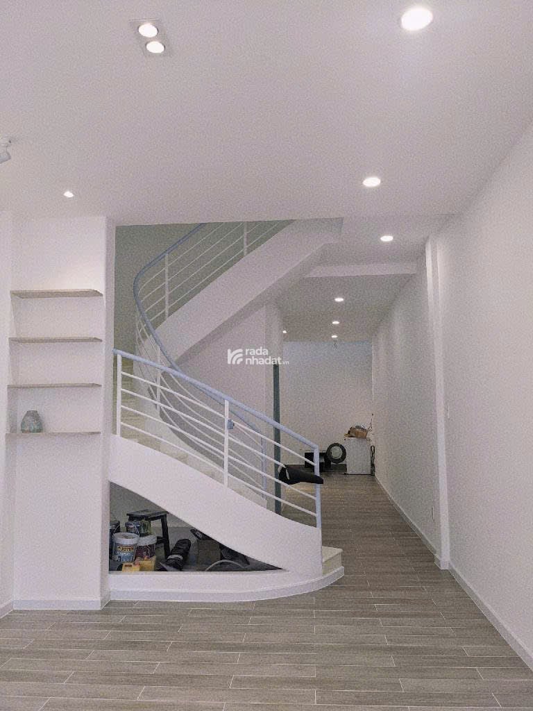 Nhỉnh 5tỷ - 80MV - hẻm ôtô tới cửa - nhà đẹp ngay KCX Tân Thuận