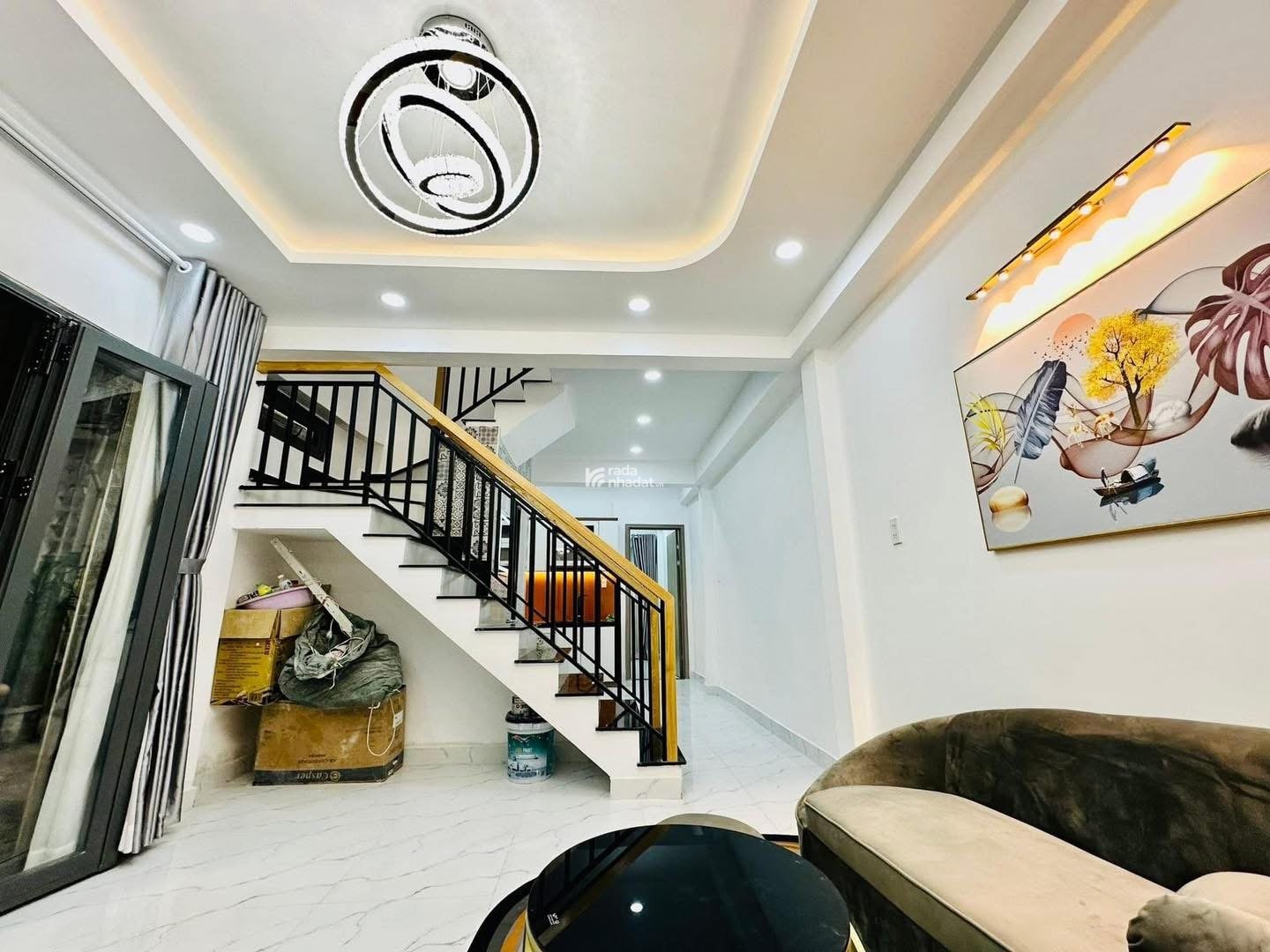 Cần tiền bán nhà đường Lý Thái Tổ Quận 3  ,70m2 Giá 3Ty120