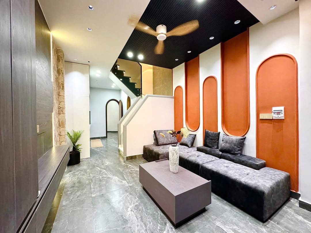 Siêu hot hẻm Oto , 3 Tỷ 720 , chính chủ gửi bán 3 PN Hậu Giang P12 Quận 6 , đầy đủ nội thất , SHR