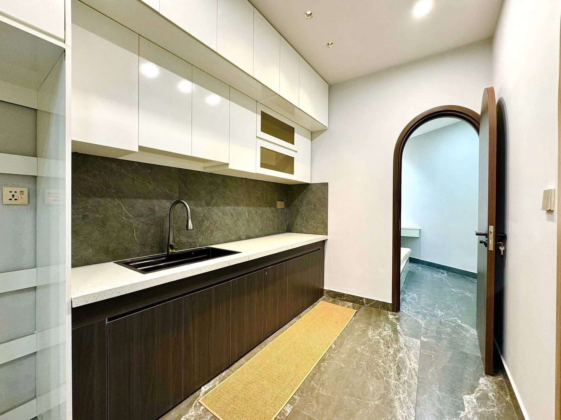 Siêu hot hẻm Oto , 3 Tỷ 720 , chính chủ gửi bán 3 PN Hậu Giang P12 Quận 6 , đầy đủ nội thất , SHR