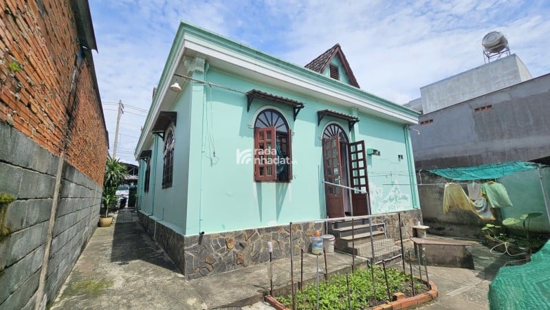 bán căn nhà mặt tiền 1080m2-cho thuê kinh doanh-có nhà vườn-thu nhập ổn định