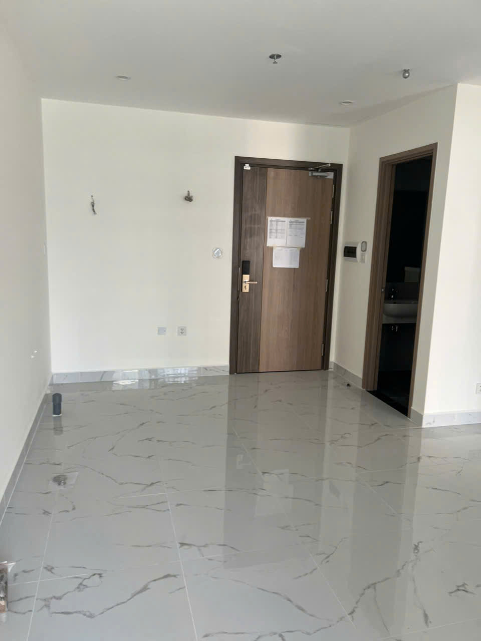 RA GẤP CĂN HỘ 1PN 47M GH3 VIEW HỒ BƠI, CV KHỦNG LONG GIÁ TỐT CHỈ 2.860 VHGP