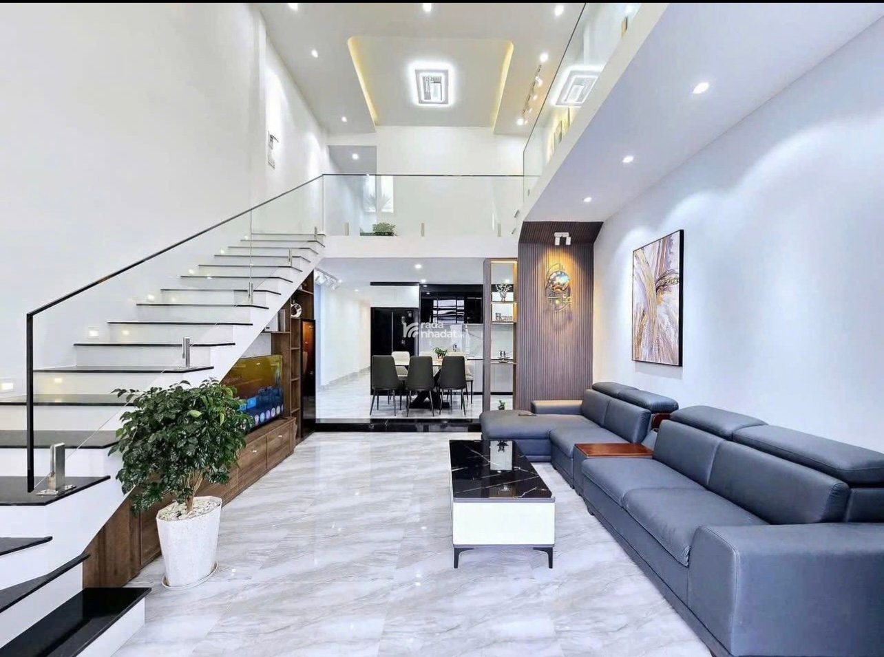 CHÍNH CHỦ CẦN BÁN NHÀ PHỐ 1 TRỆT 1 LẦU PHƯỜNG 6 TRUNG TÂM TP. TÂN AN LONG AN GIÁ 1 TỶ8 65m2 SHR