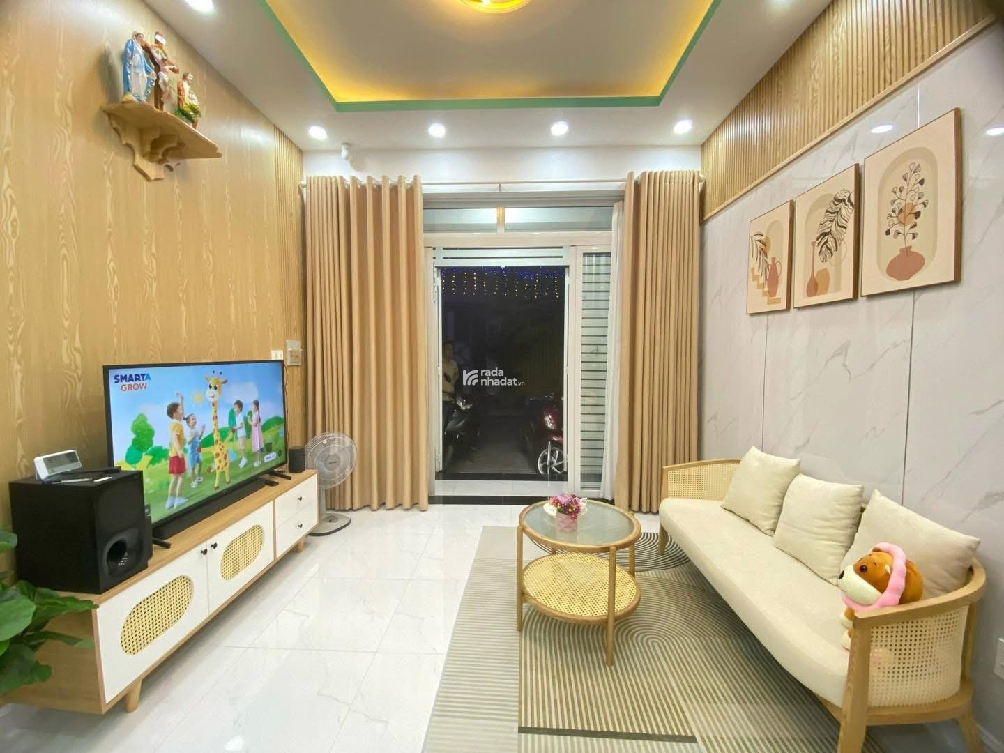 Cần tiền bán nhà Lê Quang Định Bình Thạnh 70m2 Giá 3ty120 lh Vân 