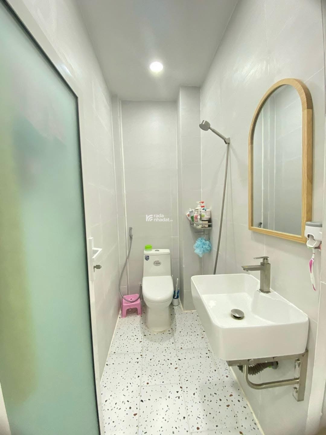 Cần tiền bán nhà Lê Quang Định Bình Thạnh 70m2 Giá 3ty120 lh Vân 