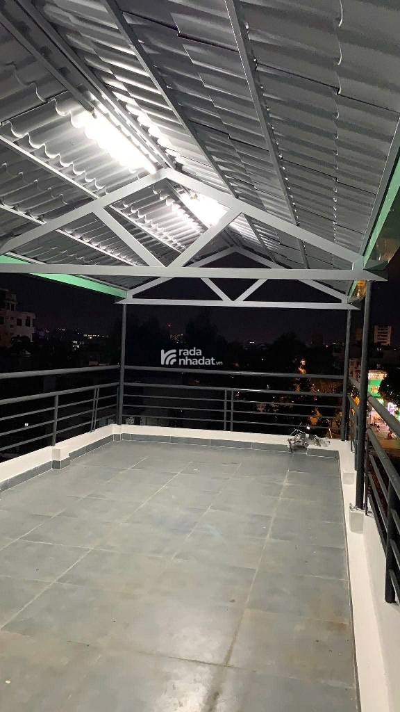 TT TÂN BÌNH - KẾ BÊN QUẬN 3,1,10 - HẺM XE HƠI THÔNG - 3 BƯỚC RA MẶT TIỀN HOÀNG SA 