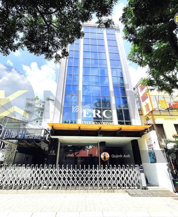 Ngang lớn 10m - Mt Nguyễn Trãi - Quận 1 - DT: 10x25m - 250 m2 - HĐT: 250tr/m2 - Giá 75 tỷ