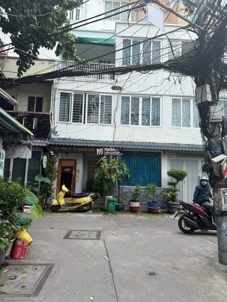 TRUNG TÂM Q1- NGANG KHỦNG DÒNG TIỀN ỔN ĐỊNH - BÁN ĐẤT TẶNG NHÀ 