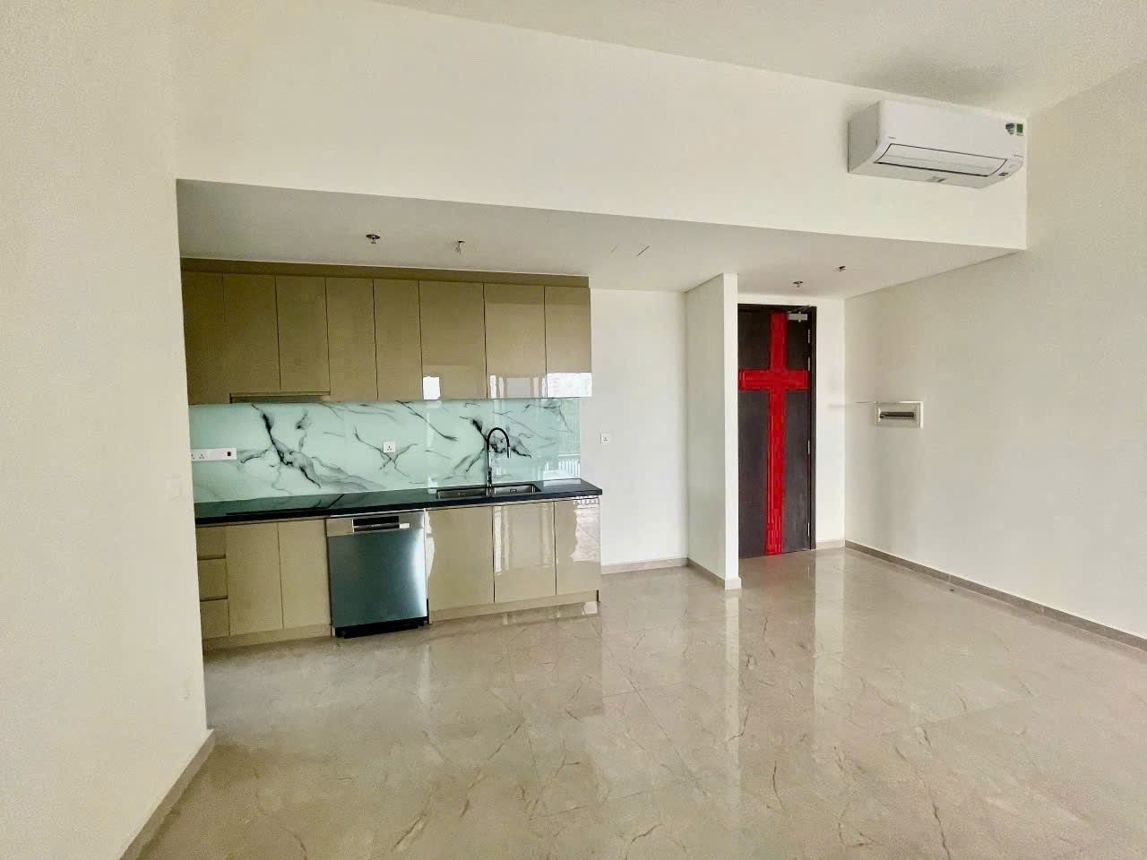 bán căn hộ 2PN2WC - 5,95 Tỷ - 85m2 - NTCB - Celesta Rise