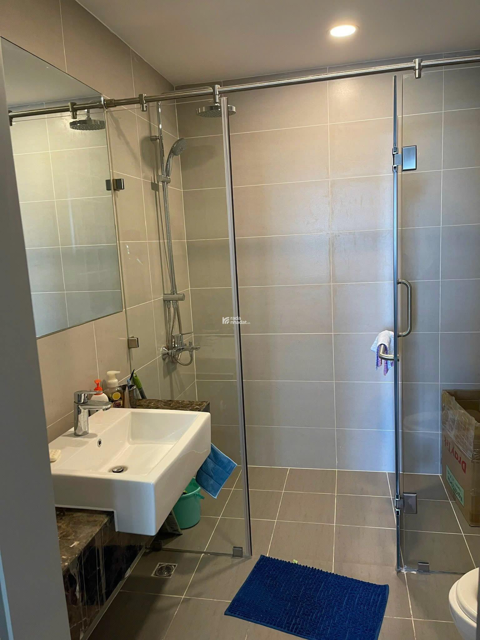 Bán nhanh căn hộ Gold View tầng cao đẹp, căn góc 117m2 3PN 2WC - quận 4
