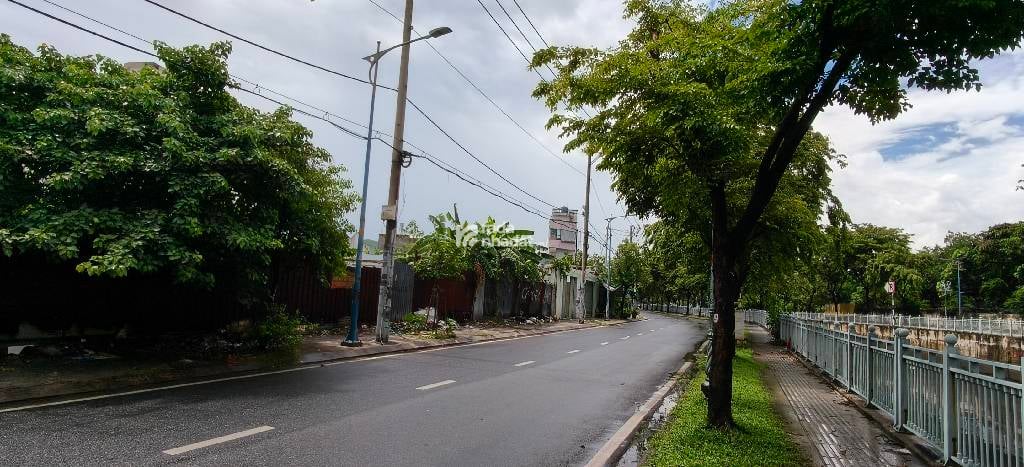 DUY NHẤT, MTKD KÊNH TÂN HÓA, TÂN PHÚ, 3330M2 HIẾM CÓ. GIẢM 25T CHỈ CÒN 250T TL TỐT
