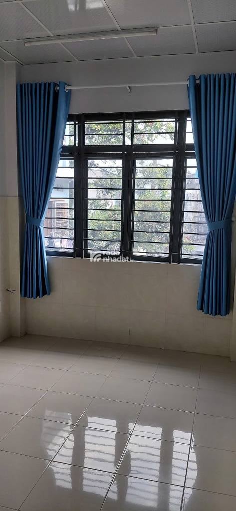 SIÊU PHẨM, HẺM XE HƠI LÊ QUANG ĐỊNH, BÌNH THẠNH, 2 TẦNG MỚI XÂY. GIẢM 650TR CHỈ 4.6T 