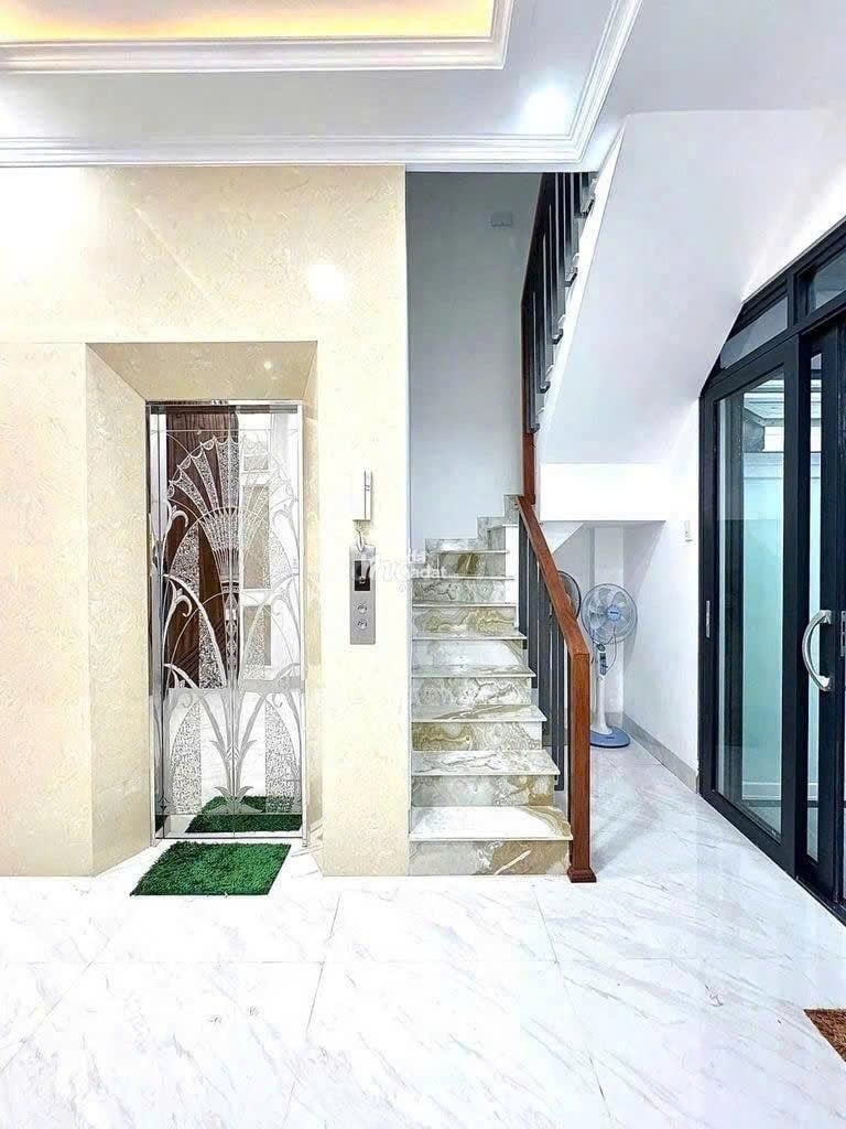 Bán nhà MT nội bộ chugn cư XI GRAND COURT,Q10,ngag 4.8m nh 5m dài 18,5m,cn90m2,7T giá về 30.5