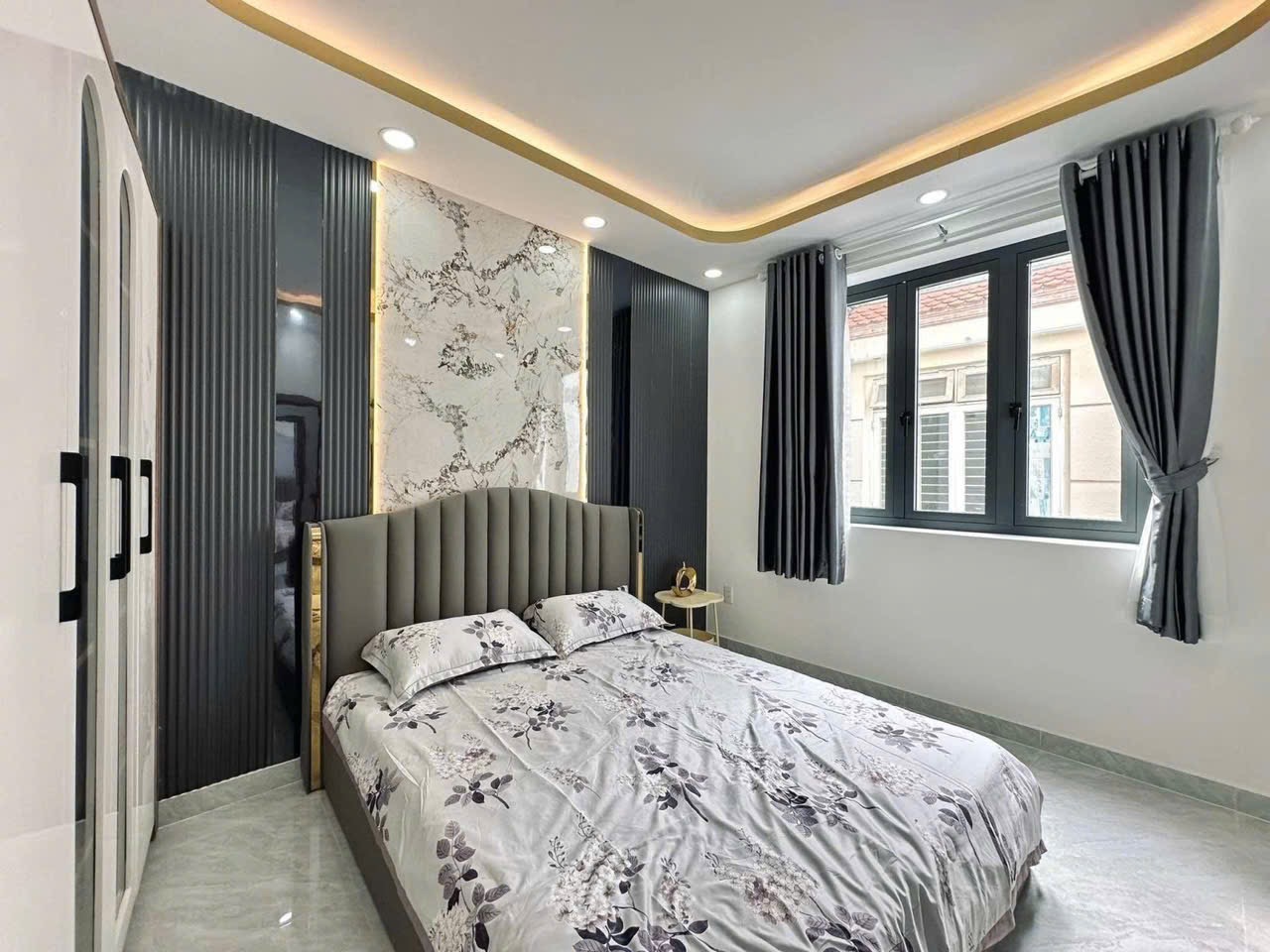 Bán nhà đẹp 42m2 - 4 Tỷ 150 - hẻm oto đường Hoàng Hoa Thám Quận Phú Nhuận - SHR