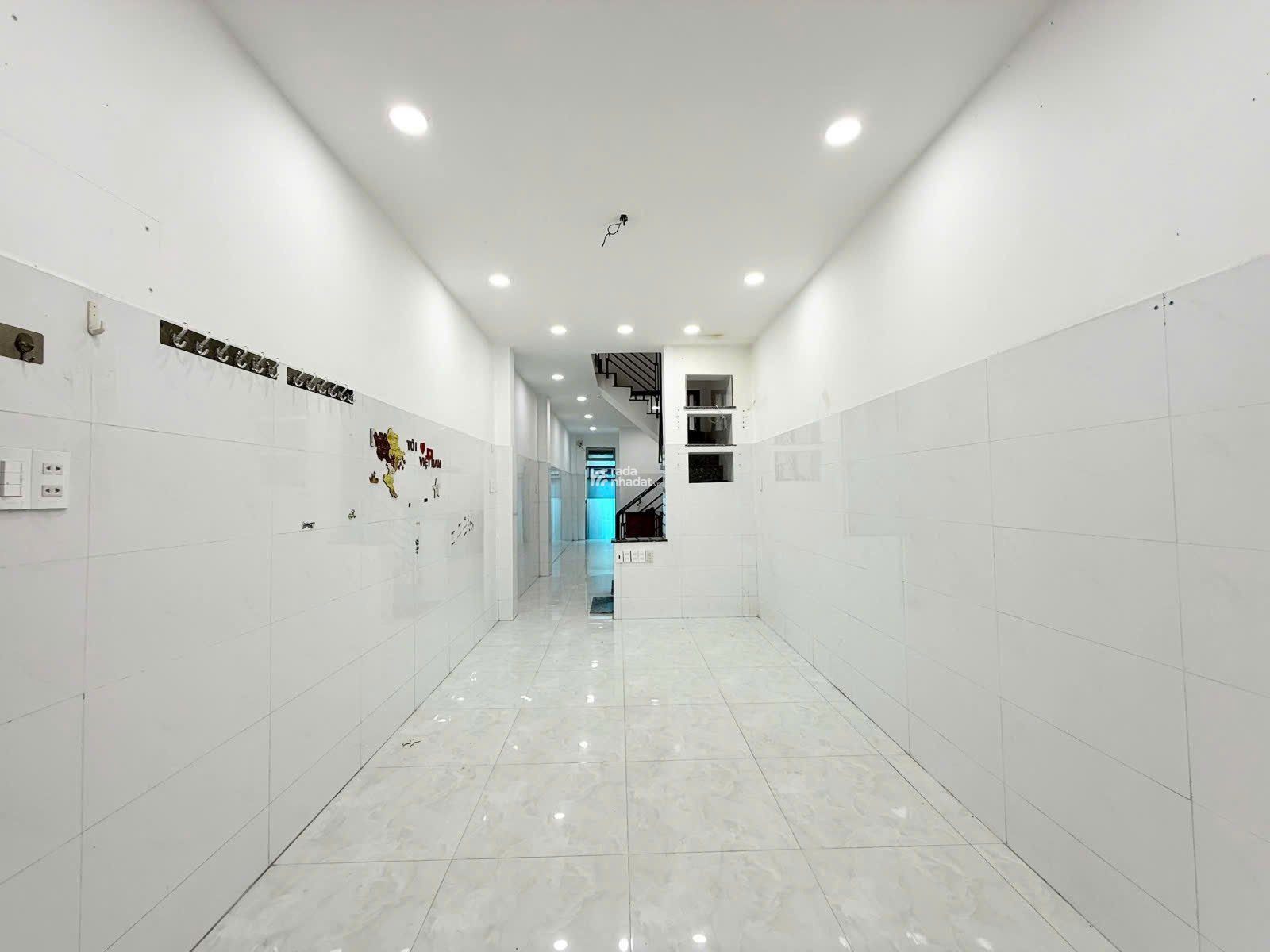 SIÊU NGON GIÁP Q1 - LÊ VĂN DUYỆT, BÌNH THẠNH - 50m2 - 2 TẦNG - 2 MẶT HẺM - 2 CĂN RA XE HƠI NÉ NHAU