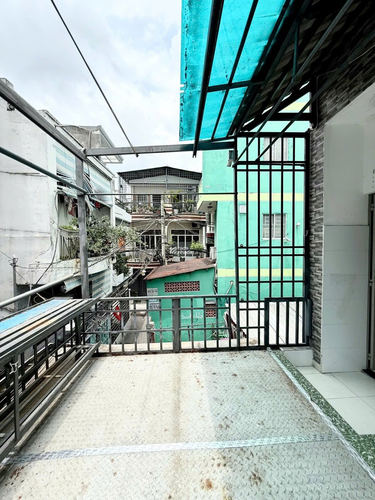 SIÊU NGON GIÁP Q1 - LÊ VĂN DUYỆT, BÌNH THẠNH - 50m2 - 2 TẦNG - 2 MẶT HẺM - 2 CĂN RA XE HƠI NÉ NHAU