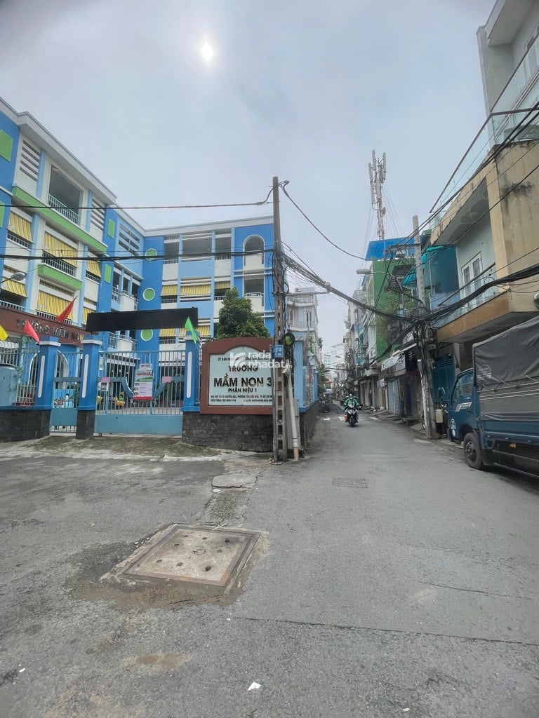 NHÀ VIP NGAY CHỢ PHẠM VĂN HAI, TÂN BÌNH, CÓ KC TIỆN CẢI TẠO MỚI. GIẢM 750TR CHỈ 2.7T TL 