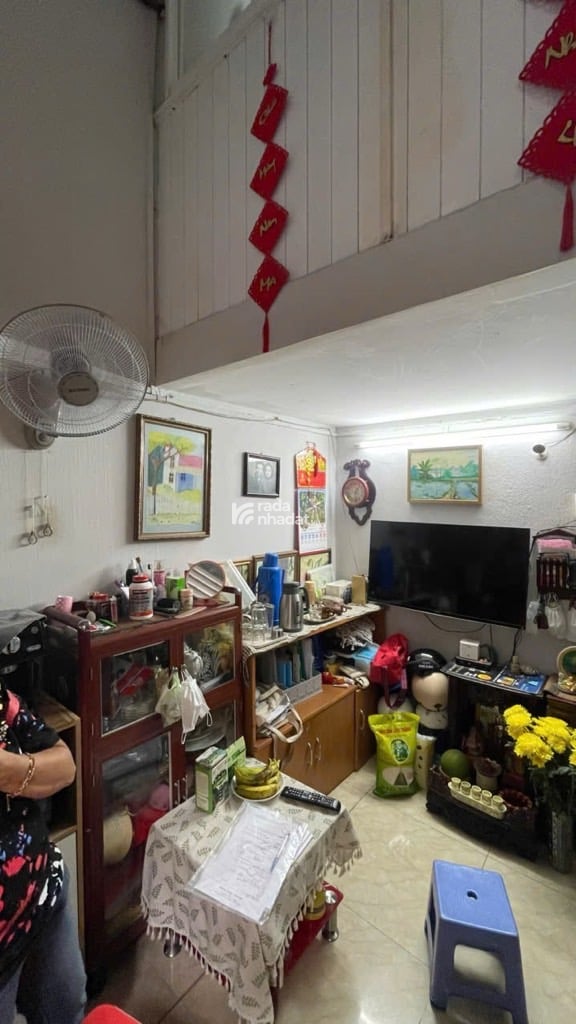 NHÀ VIP NGAY CHỢ PHẠM VĂN HAI, TÂN BÌNH, CÓ KC TIỆN CẢI TẠO MỚI. GIẢM 750TR CHỈ 2.7T TL 