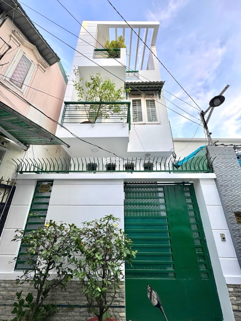 HẺM XE HƠI SÁT VÁCH. HOÀNG HOA THÁM, BÌNH THẠNH, 3 TẦNG MỚI Ở NGAY. GIẢM 550TR CHỈ 11.5T TL