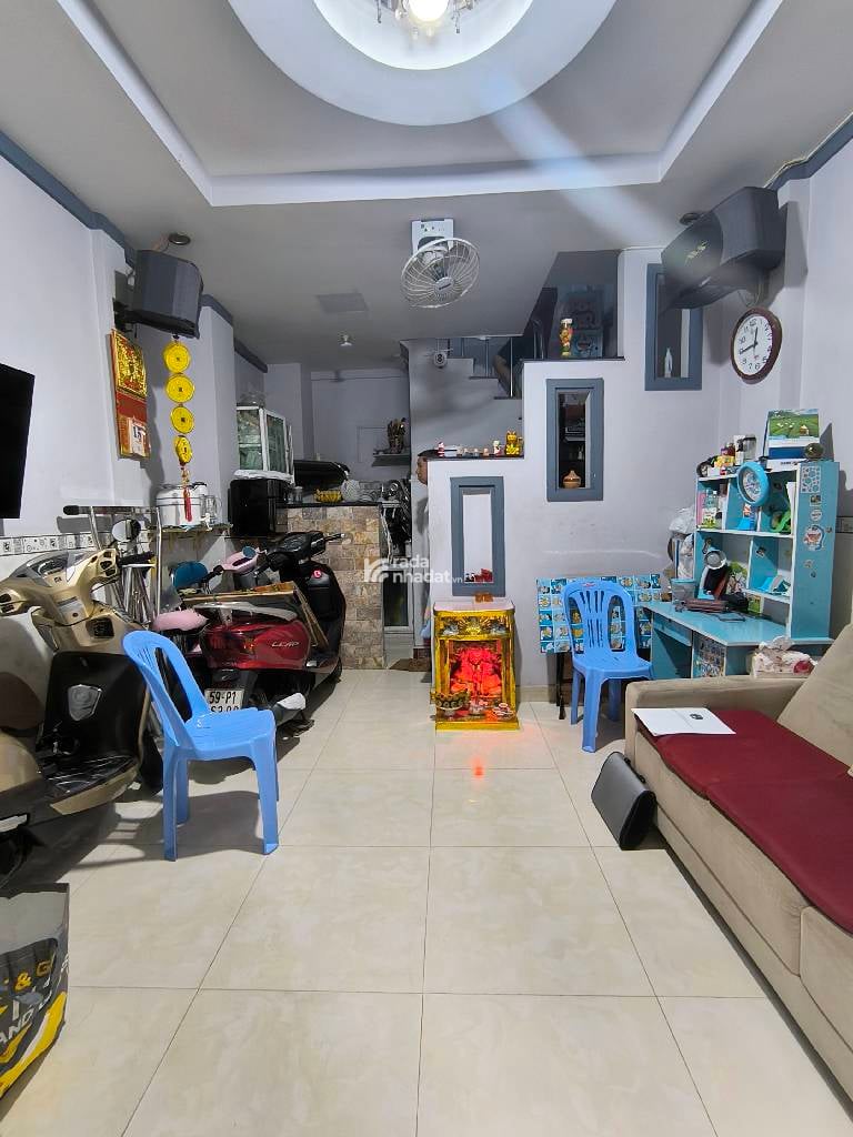 NGAY LANDMARK 81, ĐIỆN BIÊN PHỦ, BÌNH THẠNH, 25M2 TIỆN XÂY. GIẢM 350TR CHỈ CÒN 4T TL 