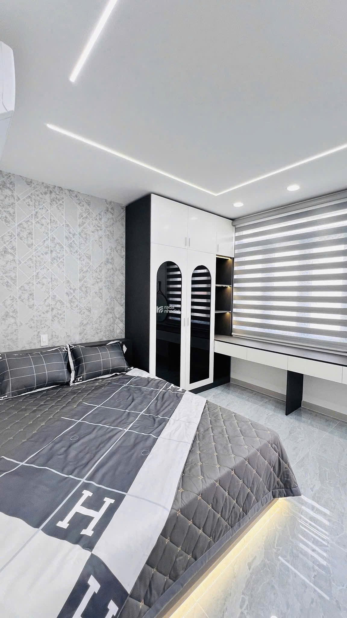 NHÀ PHỐ 4 TẦNG 6x10M - CÓ THANG MÁY - TÂN THỚI HIỆP 15 - QUẬN 12