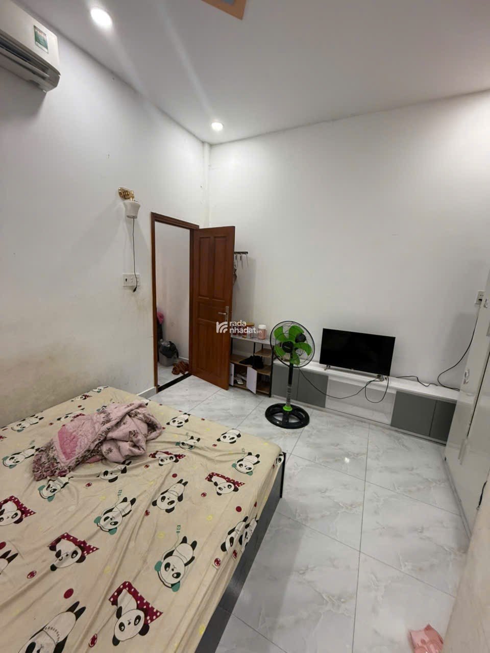 BÁN NHÀ MẶT TIỀN GẦN LÊ VĂN QUỚI - 40M2 - 3 TẦNG BTCT - HẺM XE HƠI - GIÁ 4 TỶ 3 TL