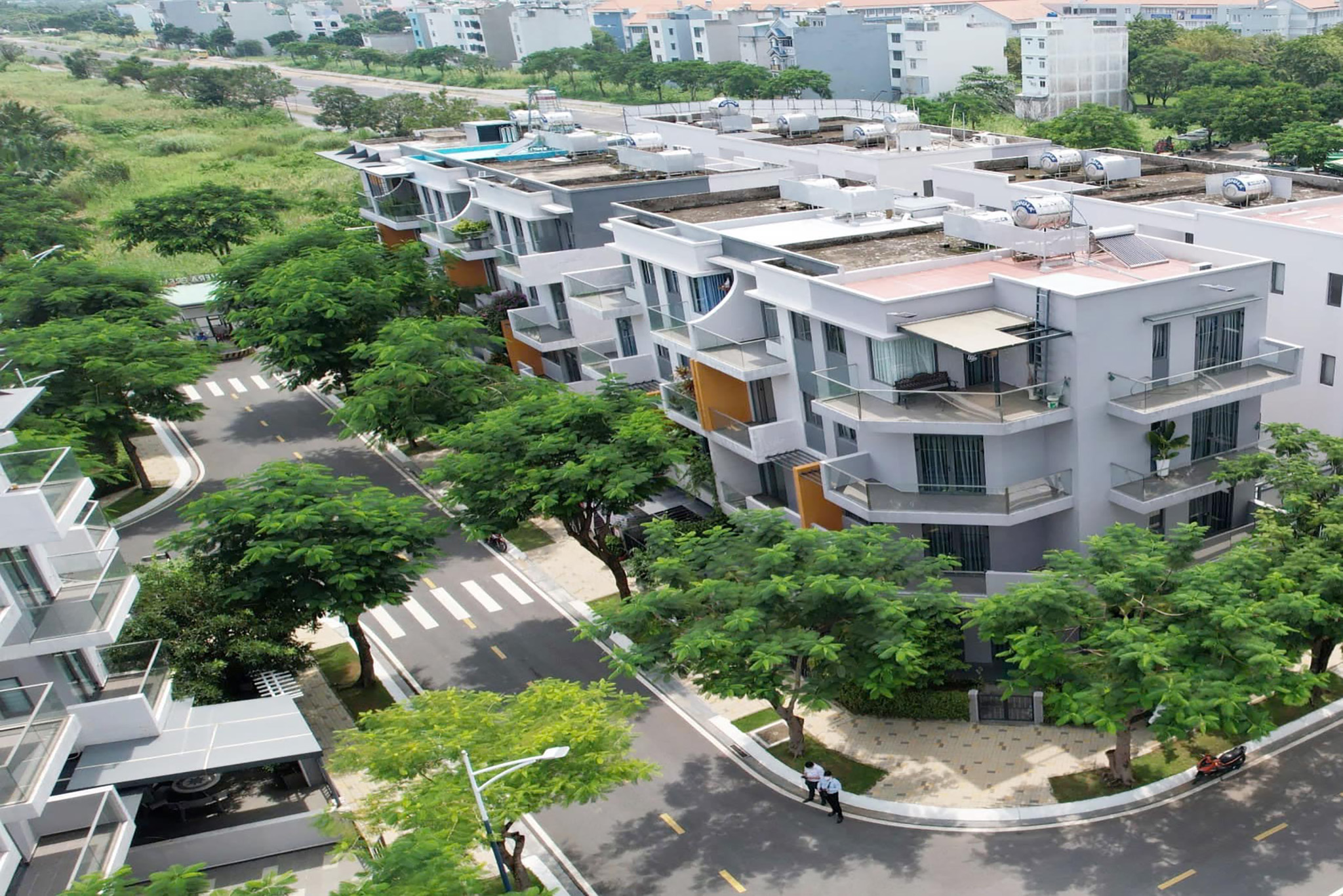 Bán BT Lovera Premier diện tích đất 184.9m2, 4PN, 5WC