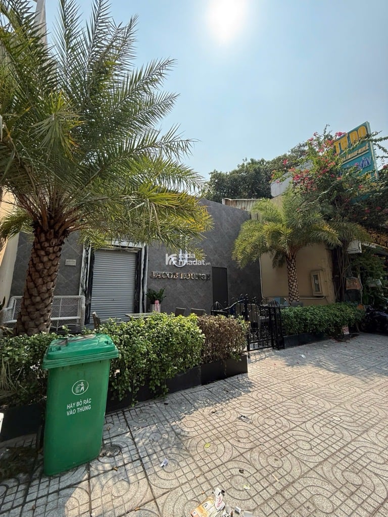 HÀNG HIẾM -  MẶT TIỀN SIÊU VIP QUẬN 1 - NGANG LỚN HƠN 10m - 224M2 - SỔ VUÔNG - TIỆN XÂY BUILDING