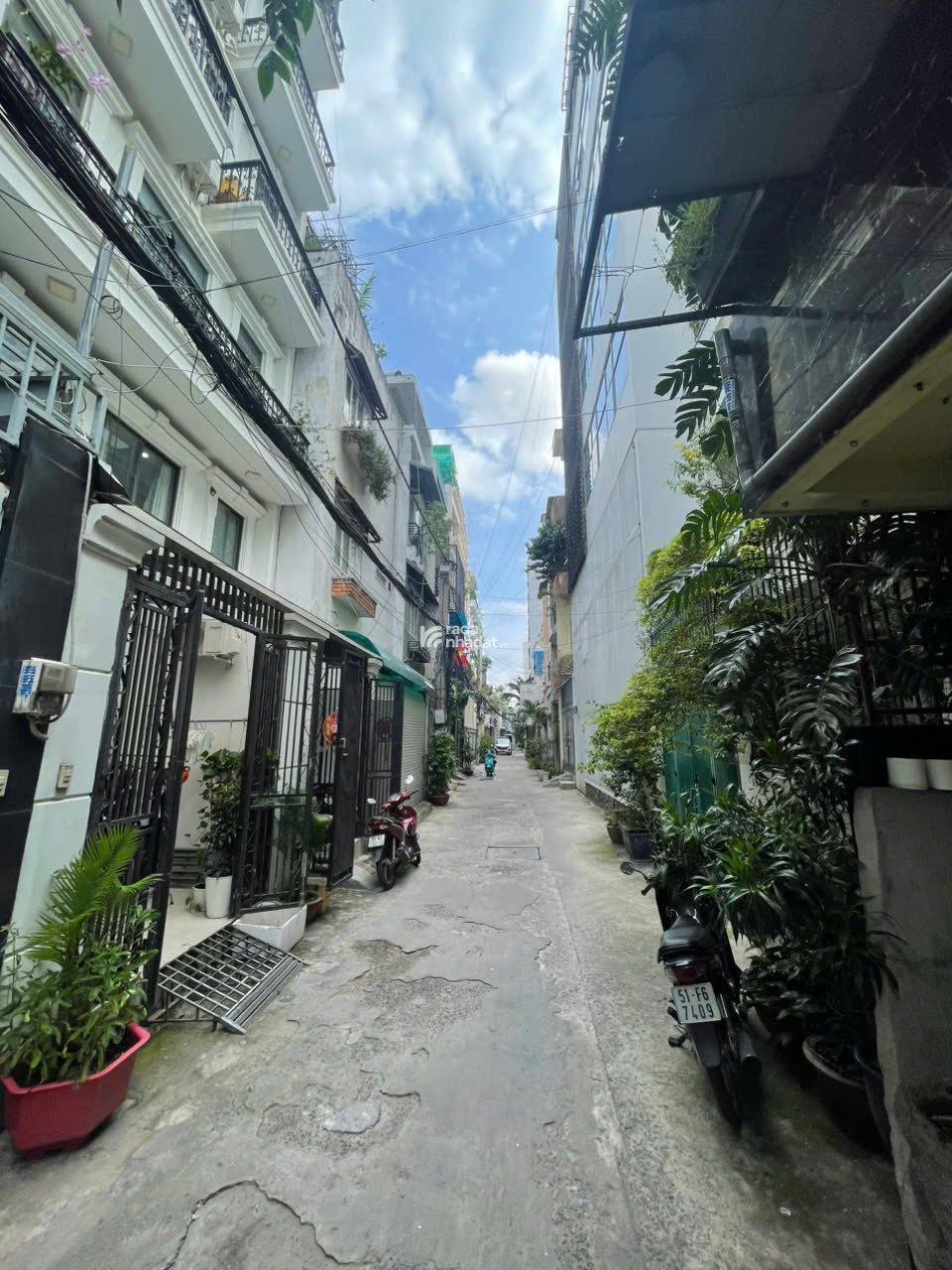 Bán Nhà HXH 3 tầng đường Thành thái ngang 4 m chỉ hơn 9 tỷ thương lượng