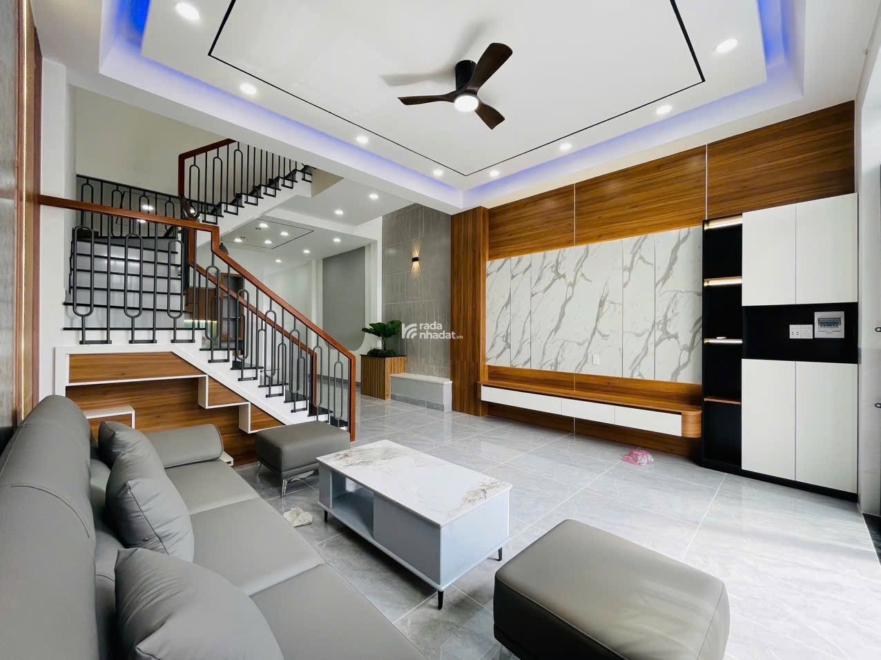 chính chủ cần bán gấp nhà mới xây 3PN, sổ hồng riêng gần chợ đình giá 2 tỷ 850