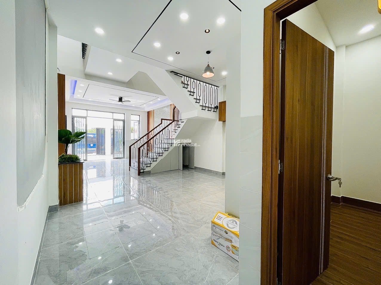 chính chủ cần bán gấp nhà mới xây 3PN, sổ hồng riêng gần chợ đình giá 2 tỷ 850