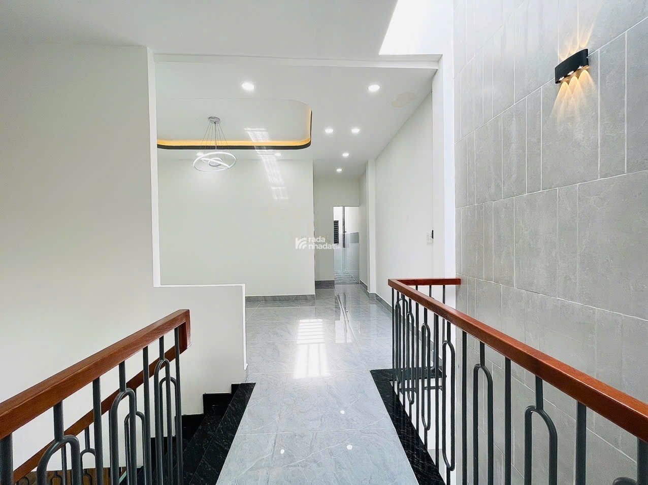 chính chủ cần bán gấp nhà mới xây 3PN, sổ hồng riêng gần chợ đình giá 2 tỷ 850