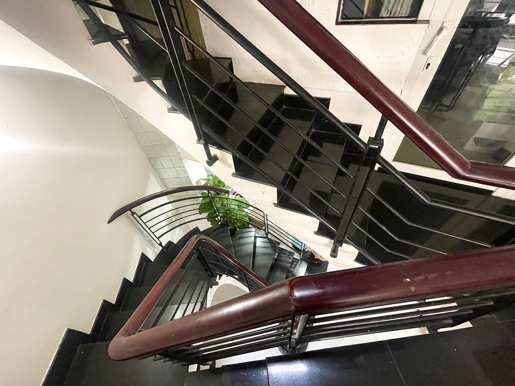 HXH 4 CHỖ NGỦ TRONG NHÀ - HOÀNG HOA THÁM THÔNG NGUYỄN VĂN ĐẬU - P5 BT - 60M (4x15) 5 TẦNG 5PN 6 WC