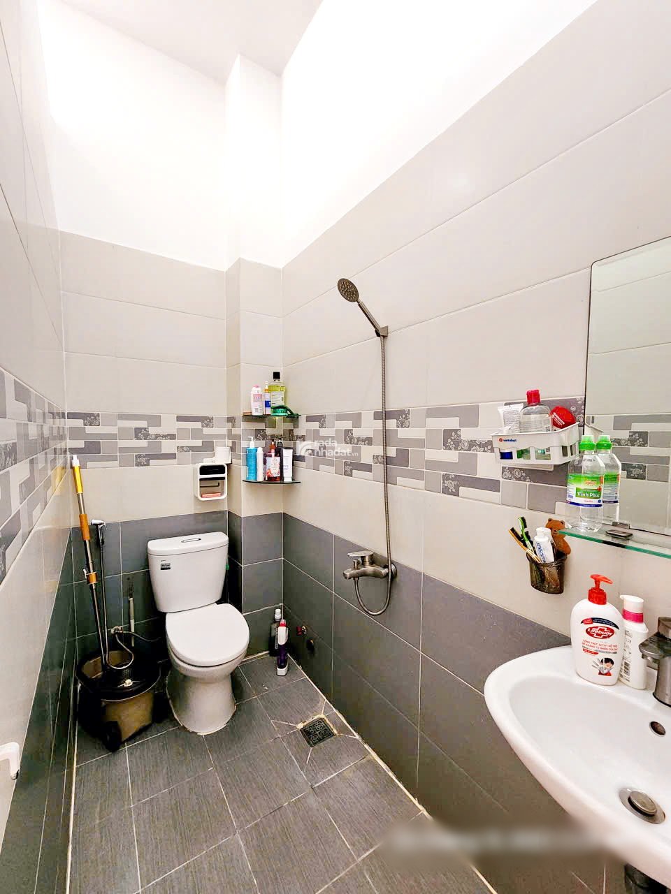 Bán nhà 2 lầu hẻm 4m đường Tám Danh P.4 Quận 8