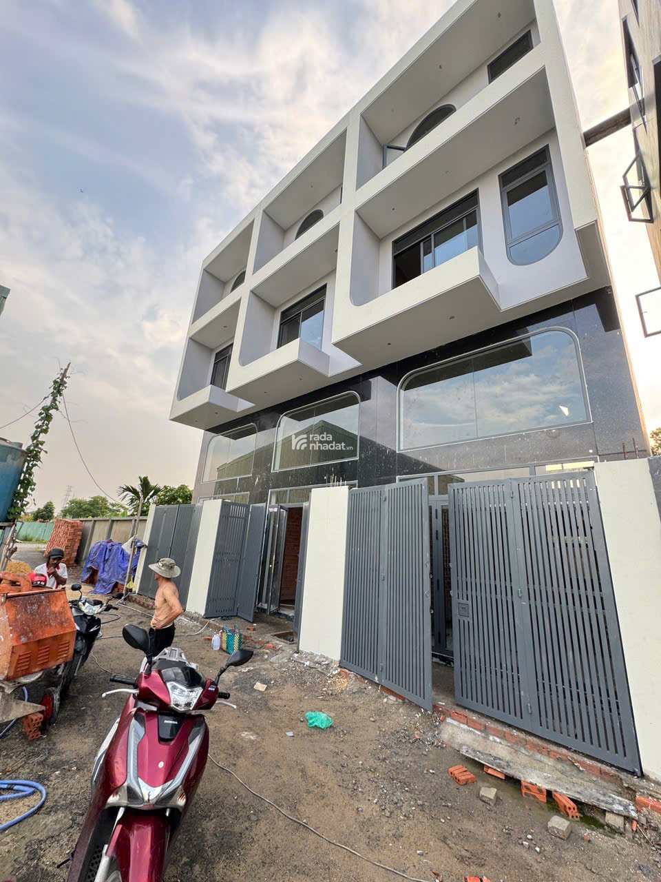 BÁN NHÁ PHỐ 4 TẦNG MỚI , PHƯỜNG TAM BÌNH mới, THỦ ĐỨC
